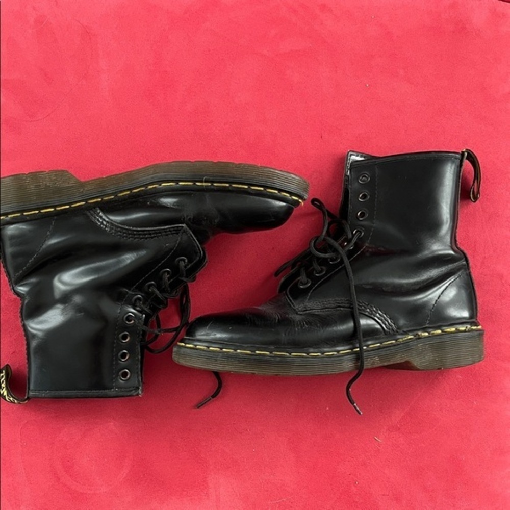 Dr. Martens - MADE IN ENGLAND - Black Leather Combat Boots